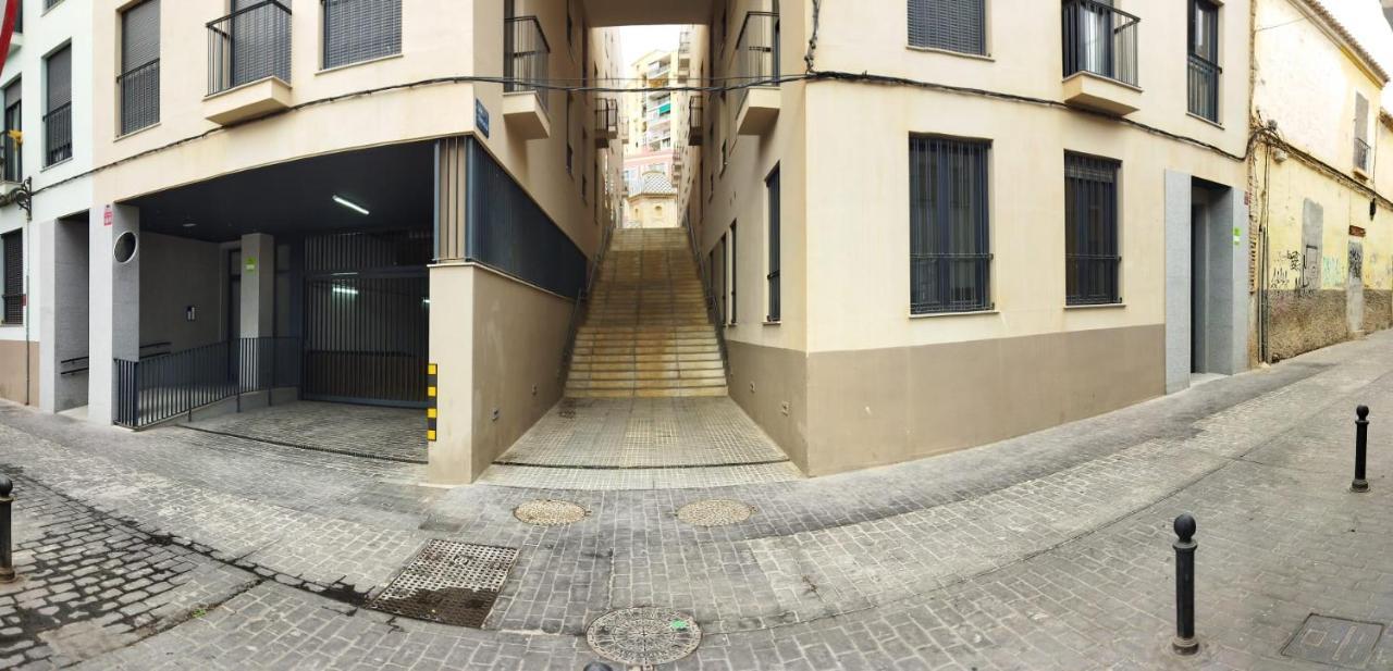 City Centre Pool & Parking مالقة المظهر الخارجي الصورة
